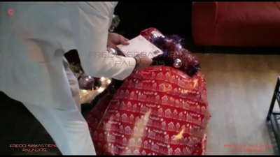 మమ్మీ, నేను నా క్రిస్మస్ కానుకను పొందాను.